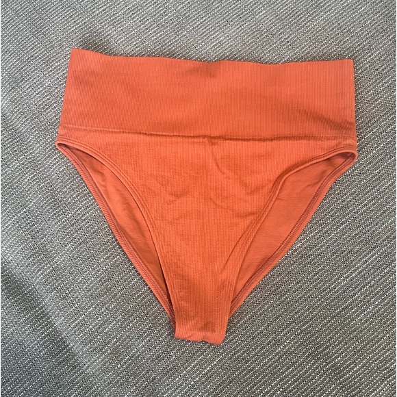 PINK Victoria’s Secret (NWOT) High Waisted Halter Seamless Ribbed Bikini Set - Picture 5 of 6